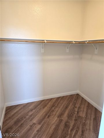 4437 Dover Straight Street 301, Las Vegas, NV 89115