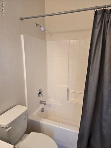 4437 Dover Straight Street 301, Las Vegas, NV 89115