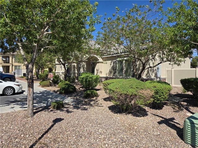4437 Dover Straight Street 301, Las Vegas, NV 89115