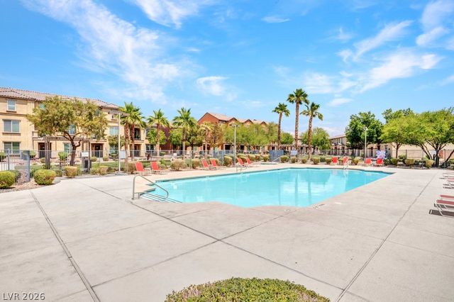 4437 Dover Straight Street 301, Las Vegas, NV 89115