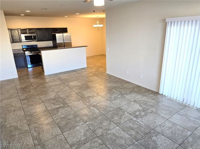 4437 Dover Straight Street 301, Las Vegas, NV 89115