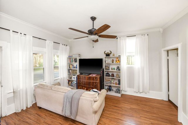 2013 Alpine Dr, Columbia, TN 38401