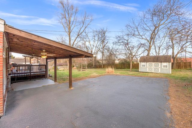 2013 Alpine Dr, Columbia, TN 38401