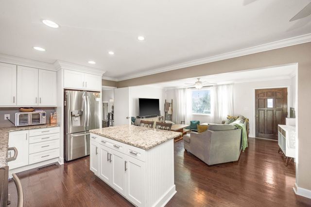 2013 Alpine Dr, Columbia, TN 38401