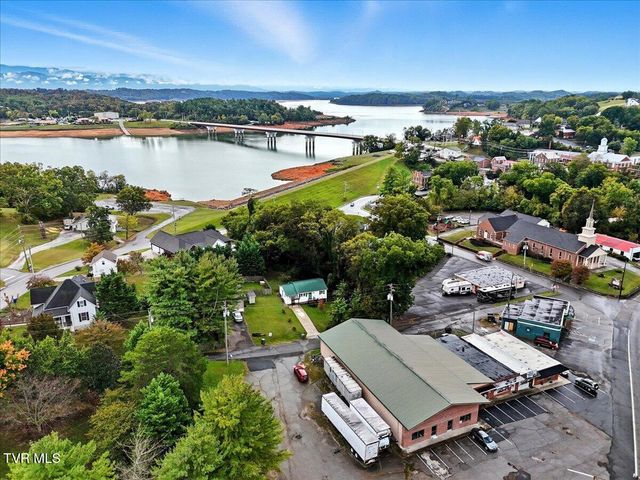 1111 Tinsley Lane, Dandridge, TN 37725