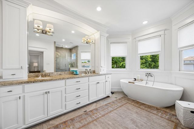 345 W 16th Street, Houston, TX 77008