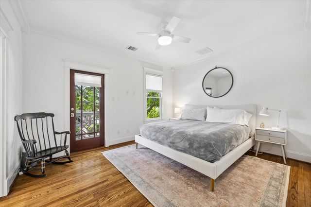 345 W 16th Street, Houston, TX 77008