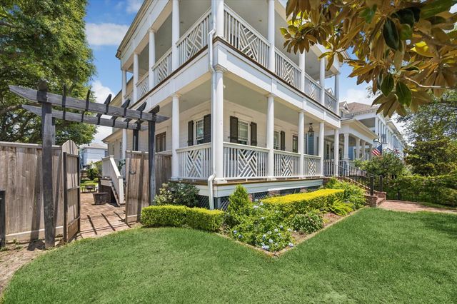 345 W 16th Street, Houston, TX 77008