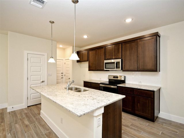 406 Parkline DR, Georgetown, TX 78626