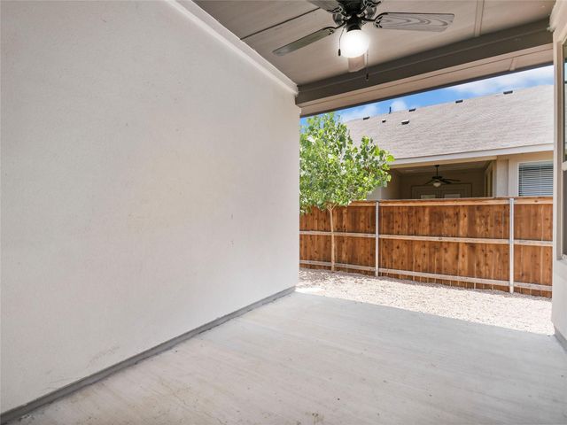 406 Parkline DR, Georgetown, TX 78626