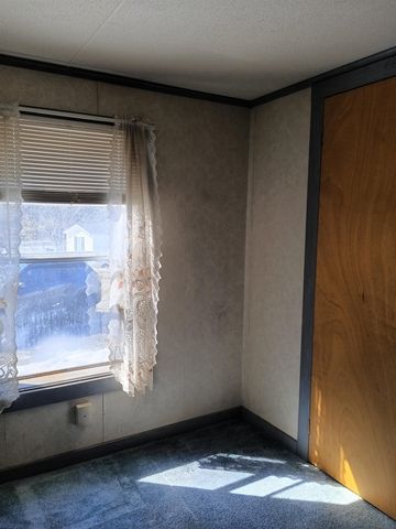 23 Deepwood Park, Brattleboro, VT 05301