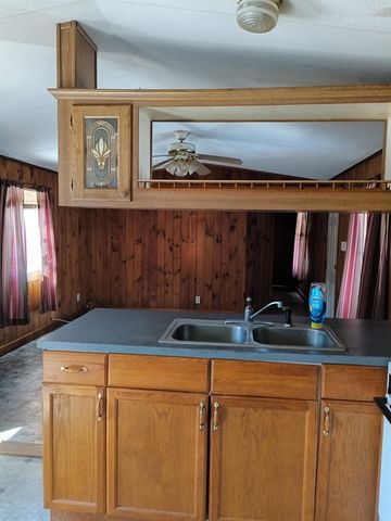 23 Deepwood Park, Brattleboro, VT 05301