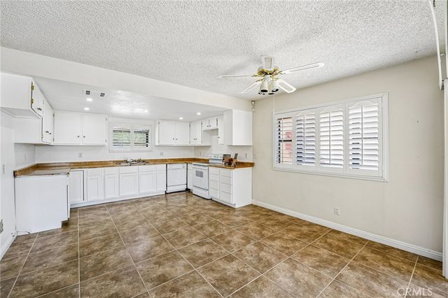 64903 Oakmount Avenue, Desert Hot Springs, CA 92240