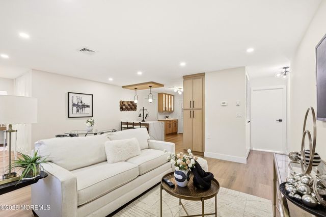 133D Farrington Court, Lakewood, NJ 08701