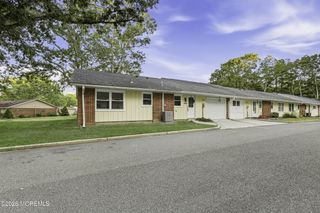 133D Farrington Court, Lakewood, NJ 08701