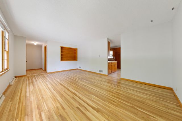 311 7th Street E, Northfield, MN 55057