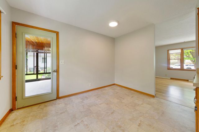 311 7th Street E, Northfield, MN 55057