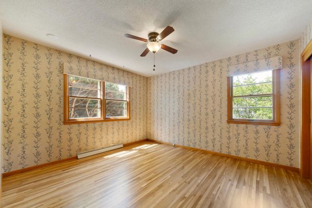 311 7th Street E, Northfield, MN 55057
