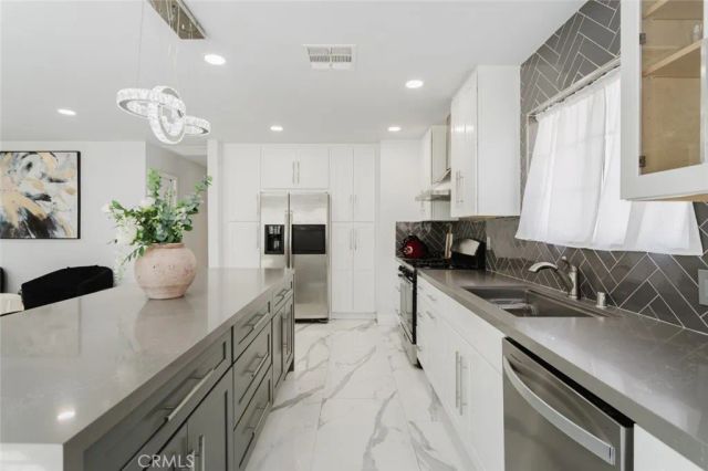 11900 Cometa Avenue, Pacoima, CA 91331