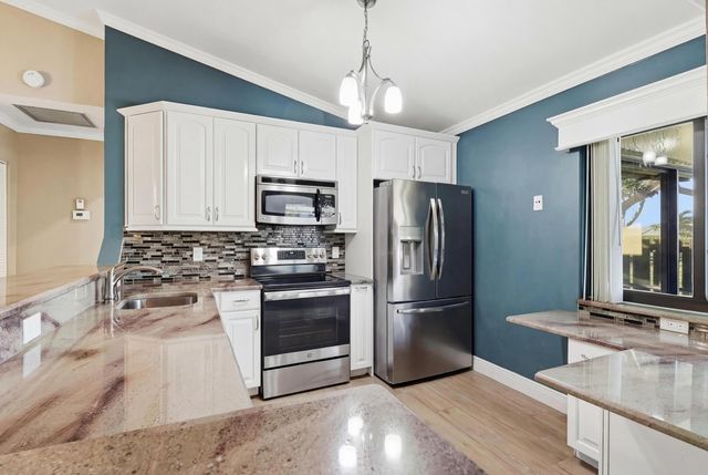 5694 Northpointe Lane, Boynton Beach, FL 33437