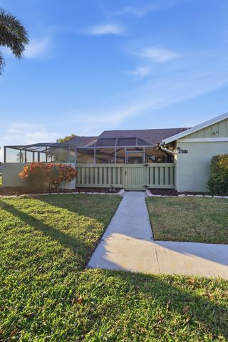 5694 Northpointe Lane, Boynton Beach, FL 33437