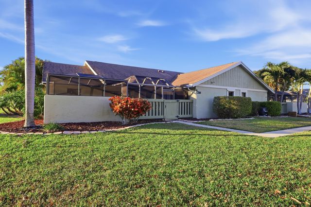 5694 Northpointe Lane, Boynton Beach, FL 33437
