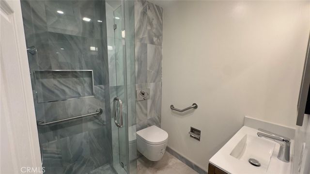 1211 N Columbus N, Glendale, CA 91202