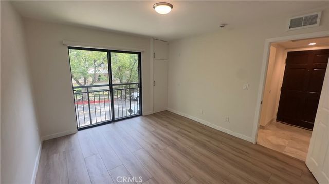 1211 N Columbus N, Glendale, CA 91202