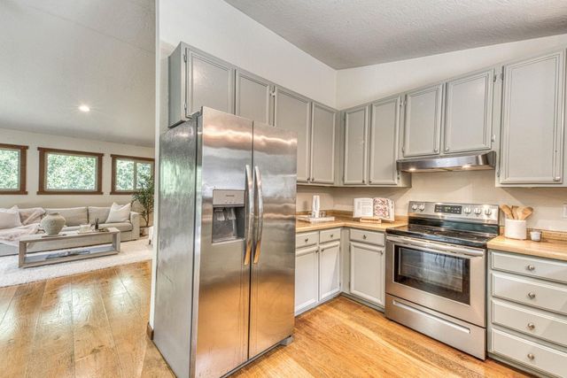 61 Southbank Road, Carmel Valley, CA 93924