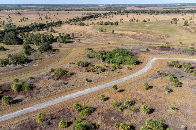 403 Boca Cir, La Belle, FL 33935