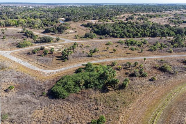 403 Boca Cir, La Belle, FL 33935