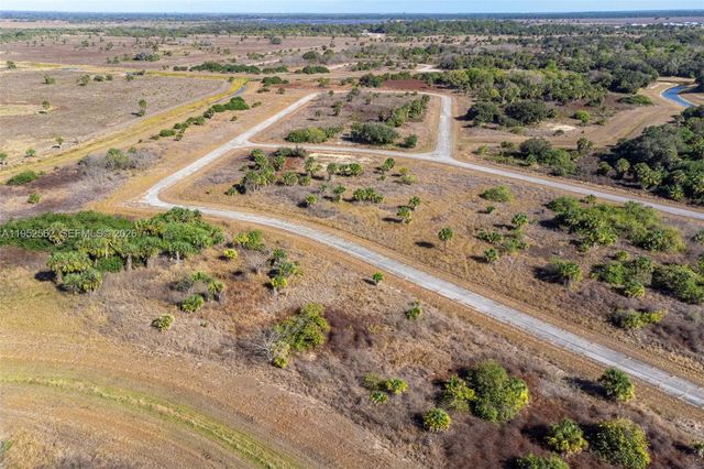 403 Boca Cir, La Belle, FL 33935