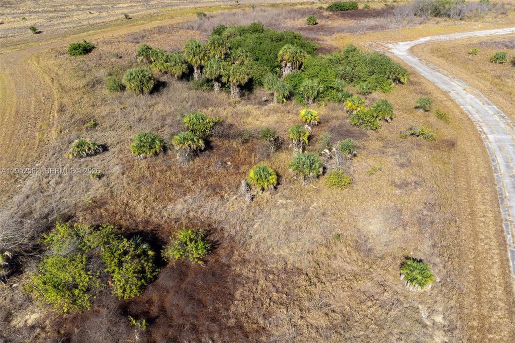 403 Boca Cir, La Belle, FL 33935