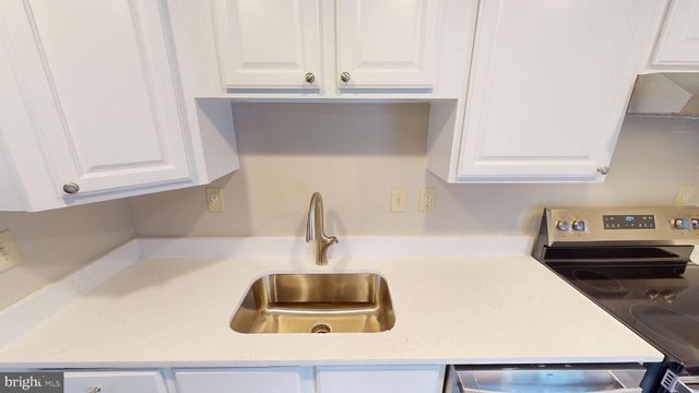 2352 IRONWOOD DR, Waldorf, MD 20601