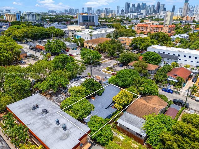 210 SW 13th Avenue, Miami, FL 33135