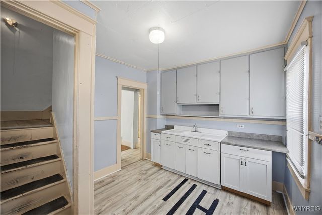 221 Newfield Street, Buffalo, NY 14207