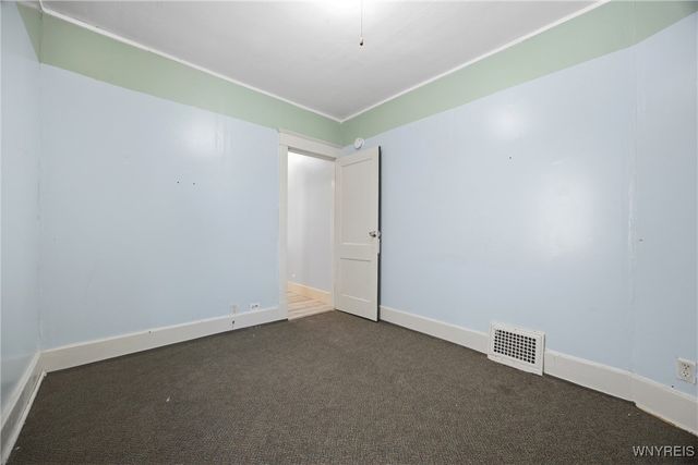 221 Newfield Street, Buffalo, NY 14207