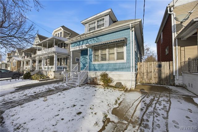 221 Newfield Street, Buffalo, NY 14207