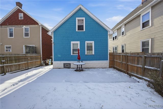 221 Newfield Street, Buffalo, NY 14207