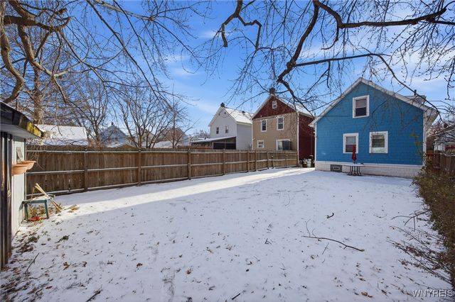 221 Newfield Street, Buffalo, NY 14207