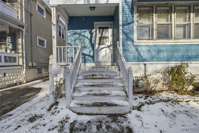 221 Newfield Street, Buffalo, NY 14207