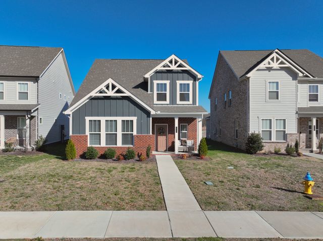 915 Nance Ln, Lebanon, TN 37087