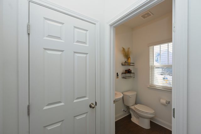 915 Nance Ln, Lebanon, TN 37087