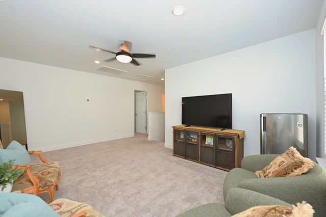 915 Nance Ln, Lebanon, TN 37087