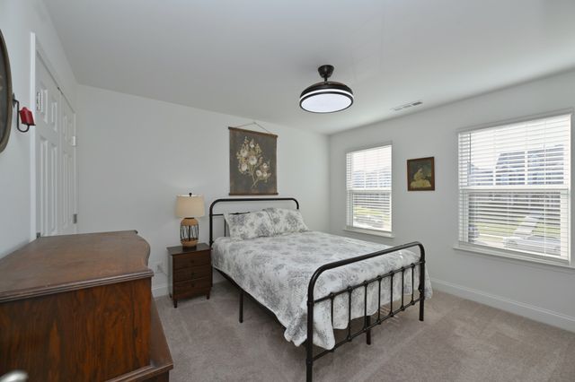 915 Nance Ln, Lebanon, TN 37087