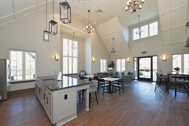 915 Nance Ln, Lebanon, TN 37087