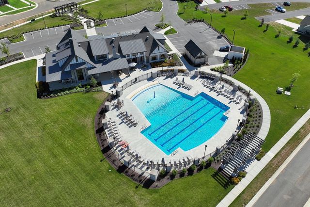 915 Nance Ln, Lebanon, TN 37087