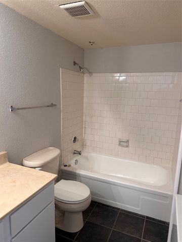 3900 Woodchase Drive 76, Houston, TX 77042