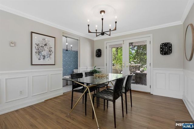 20 W Saddle River Road, Waldwick, NJ 07463