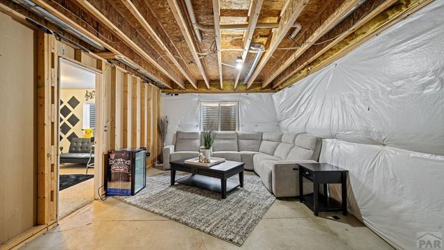 3929 Pronghorn Lane, Pueblo, CO 81005